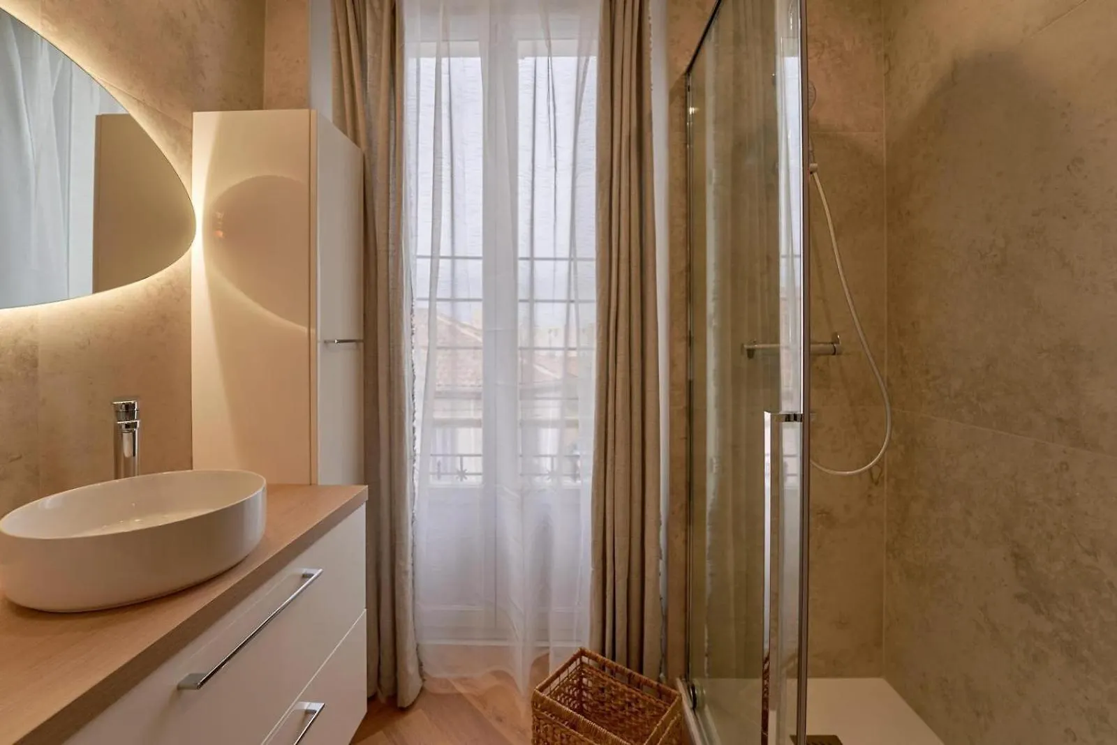 Le Filet Suspendu-Experience-Wifi-Clim Apartment Toulon France