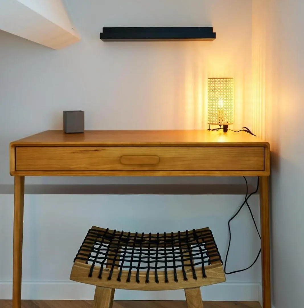 Le Filet Suspendu-Experience-Wifi-Clim Apartment Toulon France